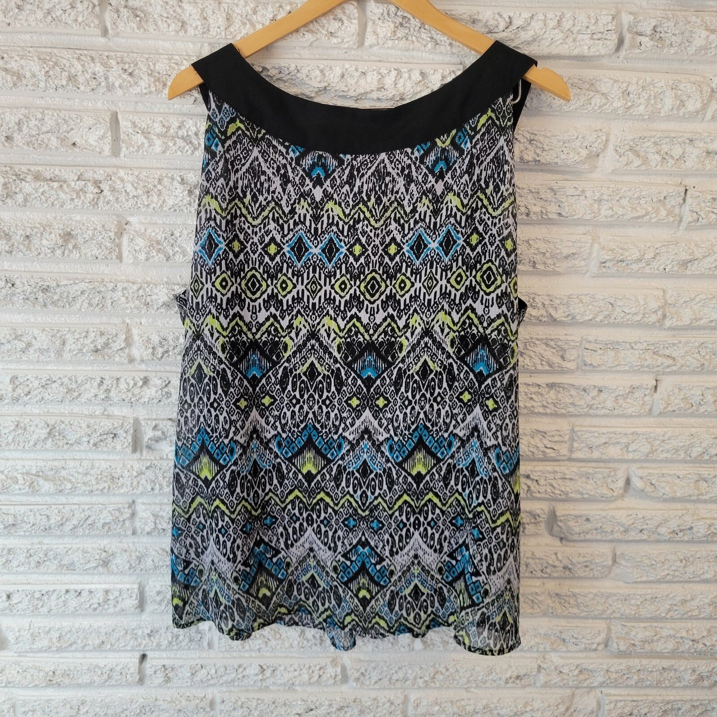 Avenue Women's 18-20 Plus Size Top Blouse Black Blue Geometric Sleeveless Lined