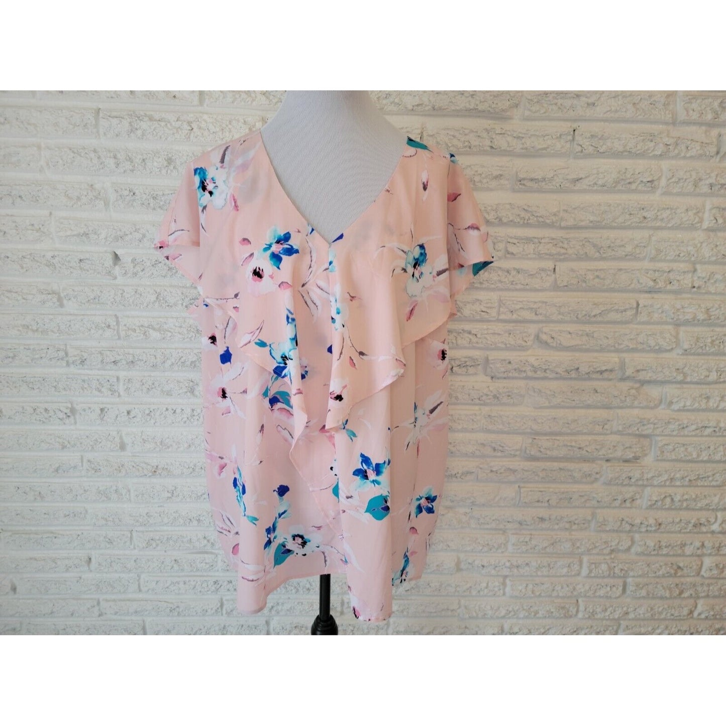 Lane Bryant Womens Top 22 Cap Sleeve Pink Blue Floral Polyester Layered Vneck