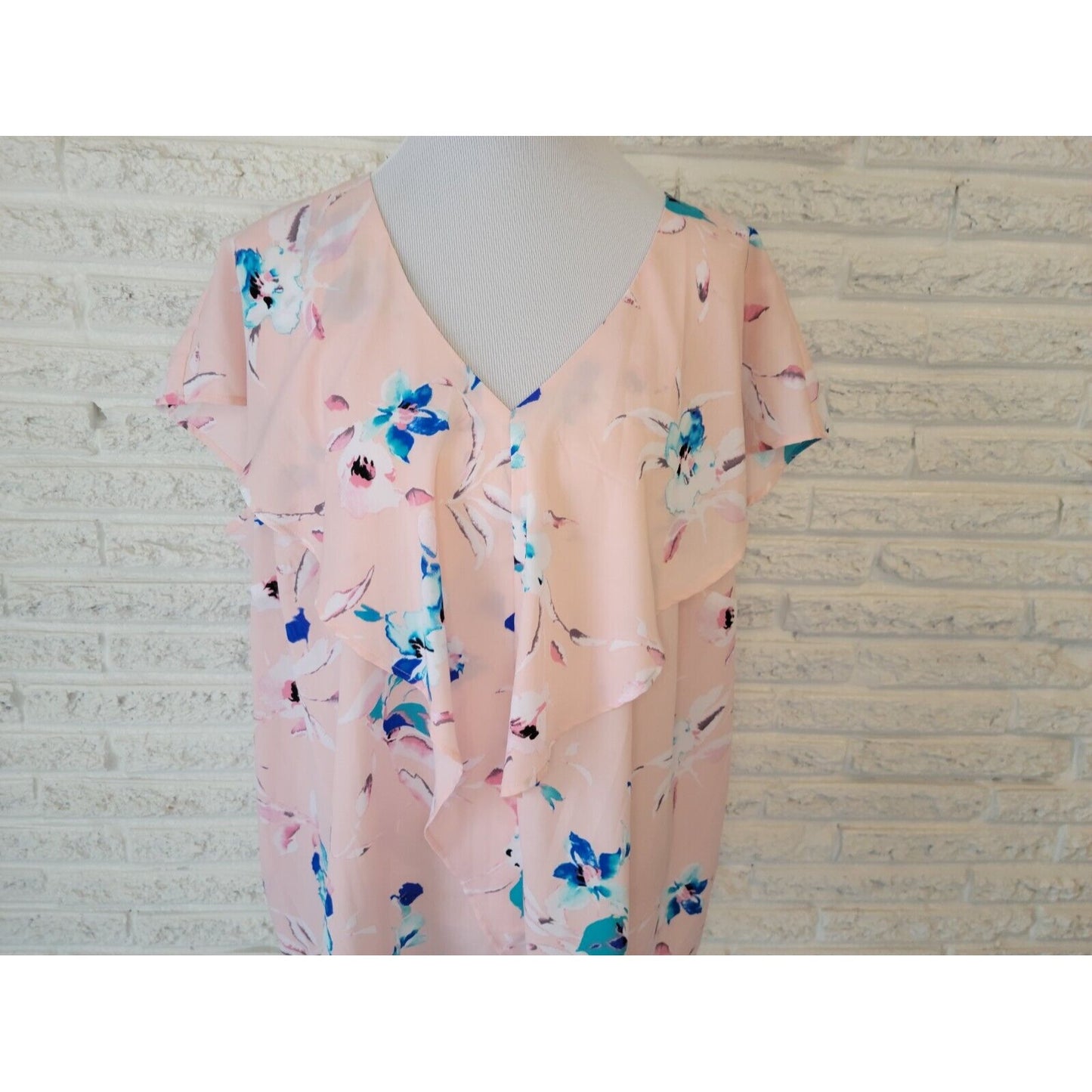 Lane Bryant Womens Top 22 Cap Sleeve Pink Blue Floral Polyester Layered Vneck