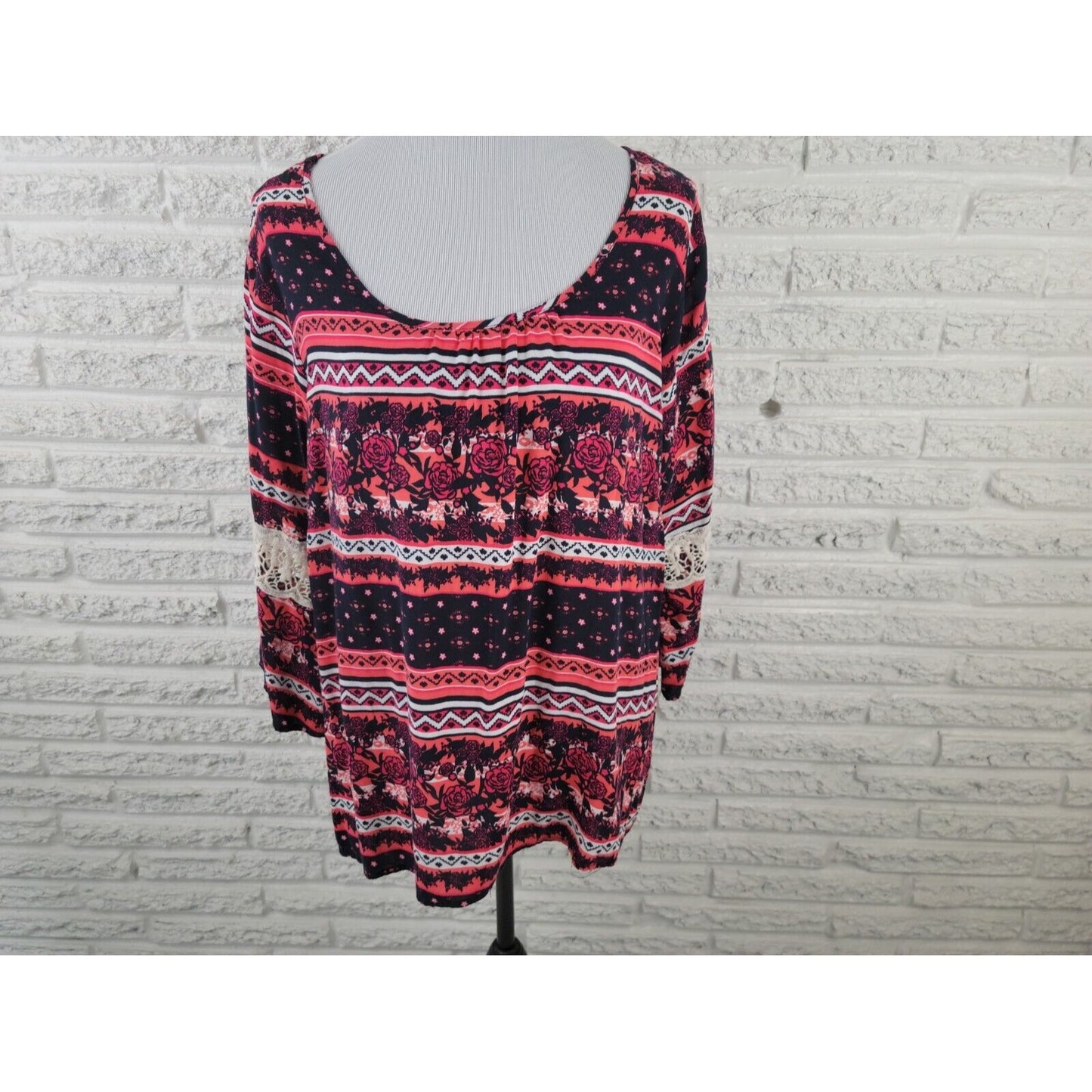 Cato Womens Top 18W 20W Plus Tunic Lace Sleeve Asymmetric Rayon Black Floral