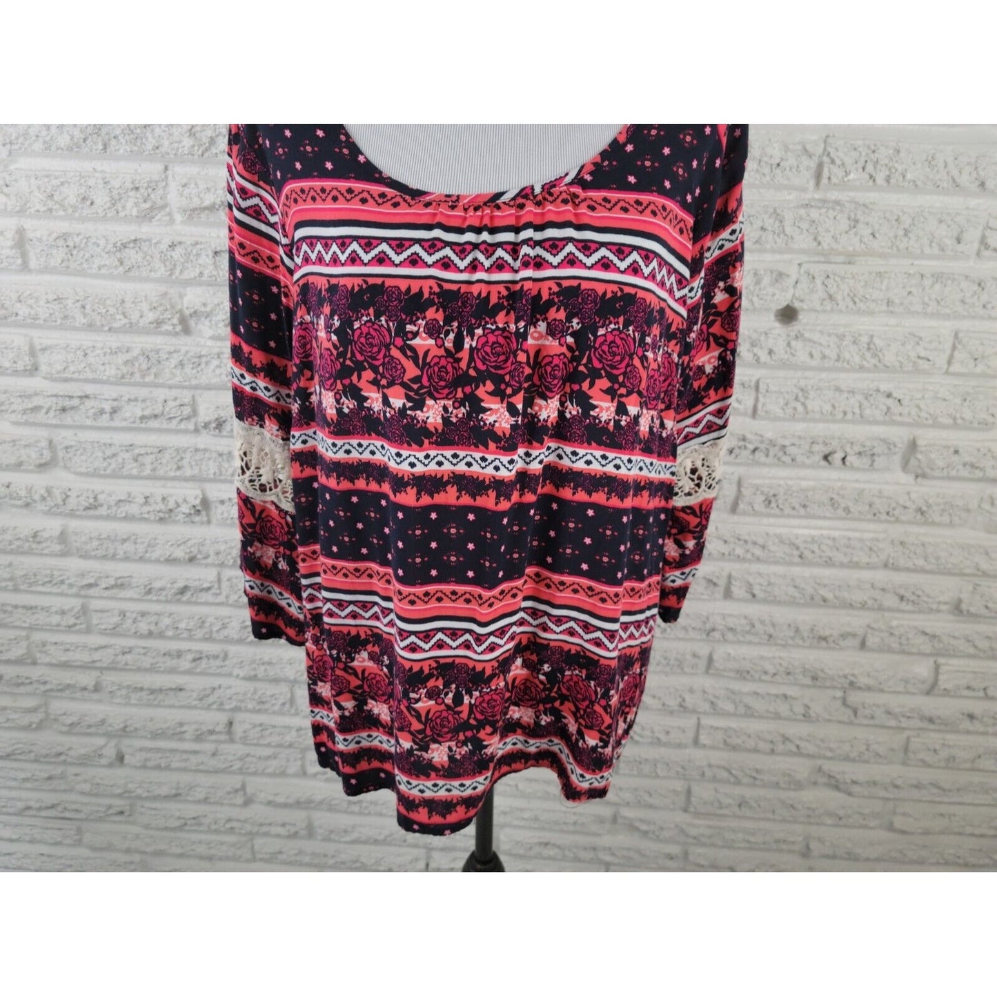 Cato Womens Top 18W 20W Plus Tunic Lace Sleeve Asymmetric Rayon Black Floral