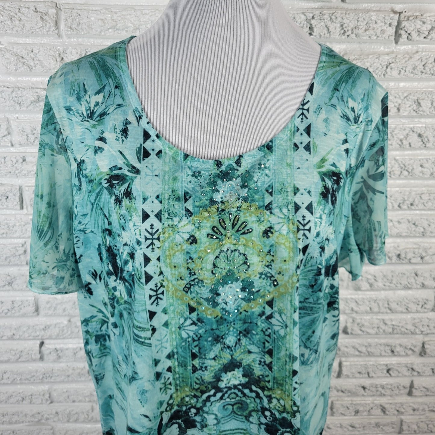 Time And Tru Women XL Blouse Blue Geometric Flutter Sleeve Rhinestone Knit Top
