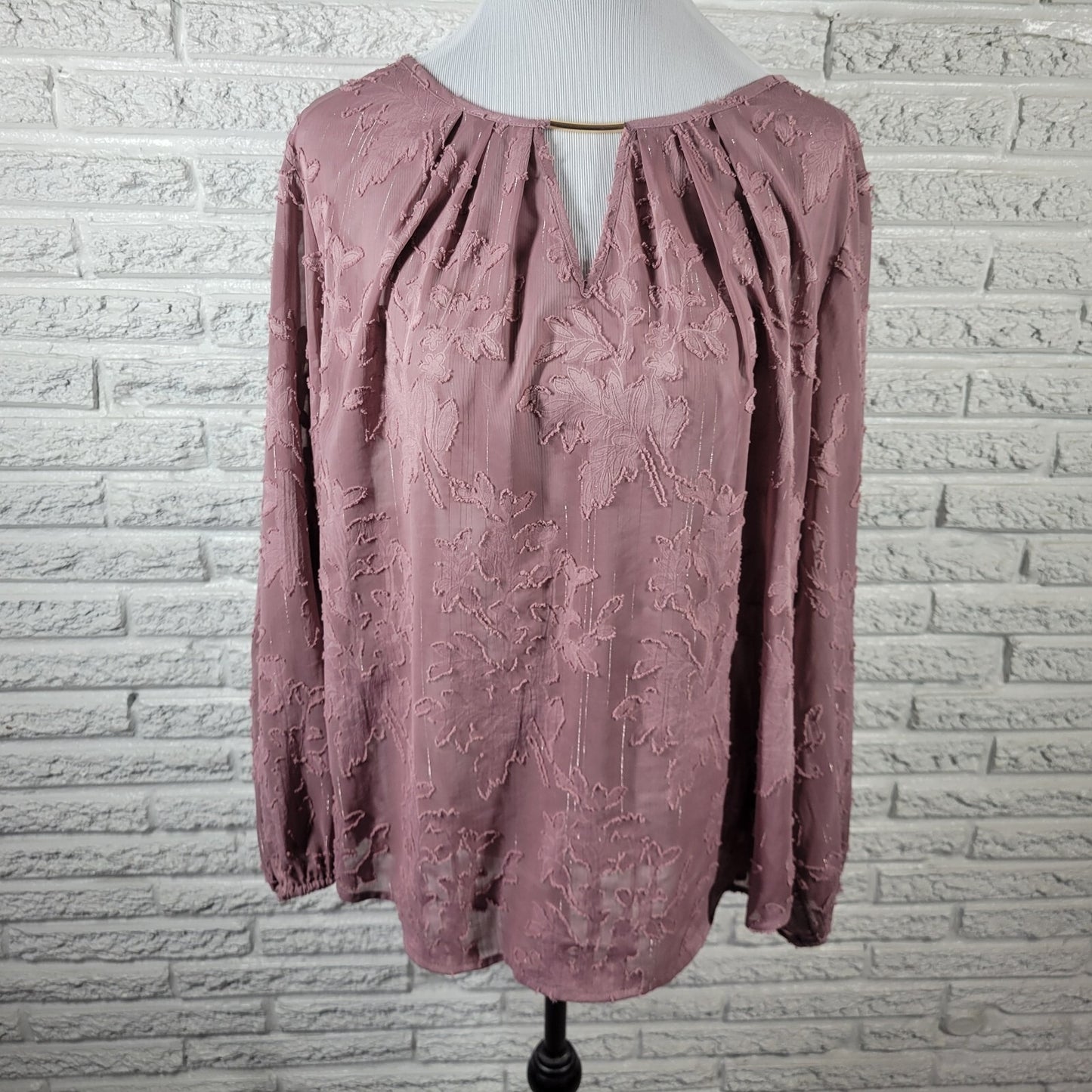 Liz Claiborne Womens Top 1X Plus Muted Lavender Tatted Camisole Metallic Thread