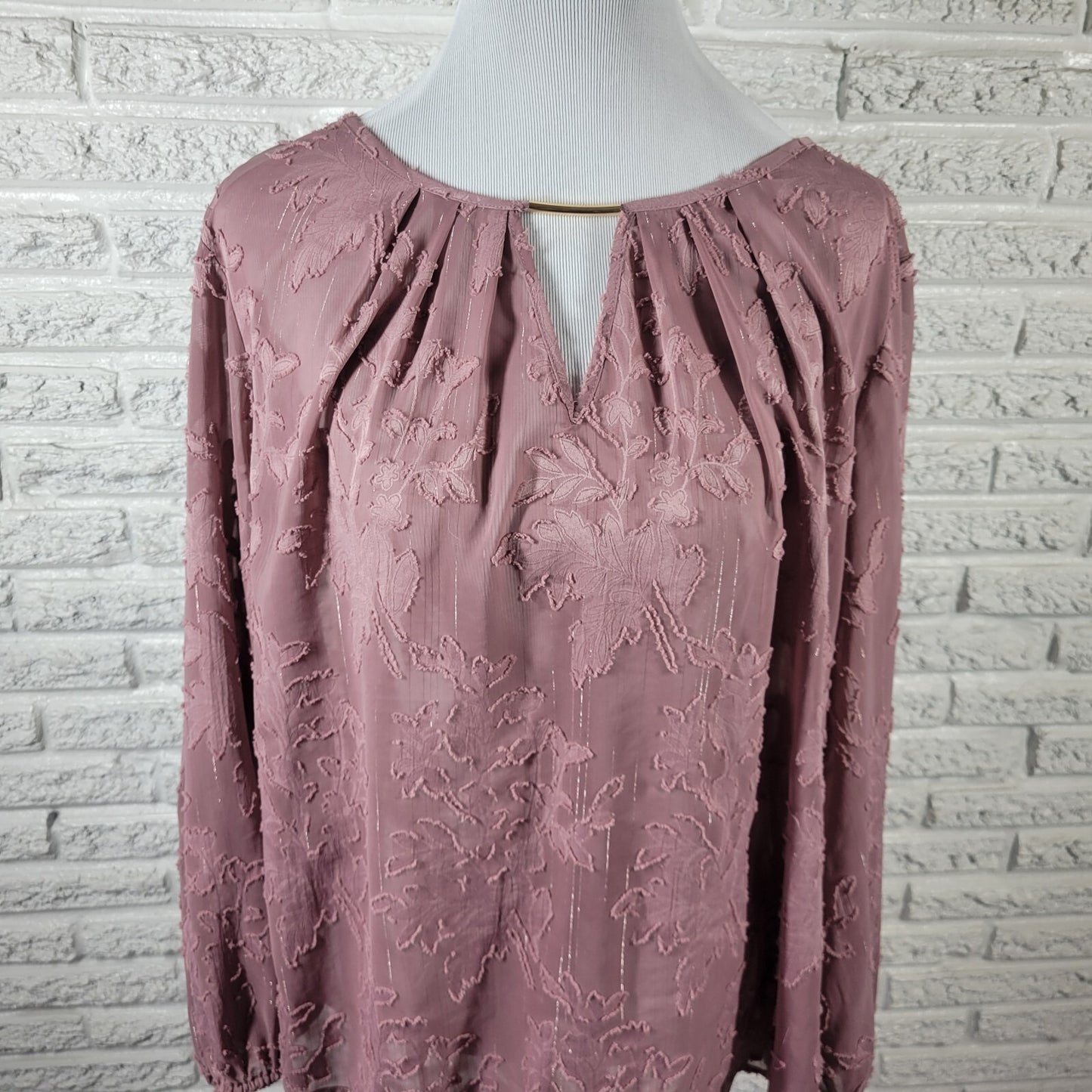 Liz Claiborne Womens Top 1X Plus Muted Lavender Tatted Camisole Metallic Thread