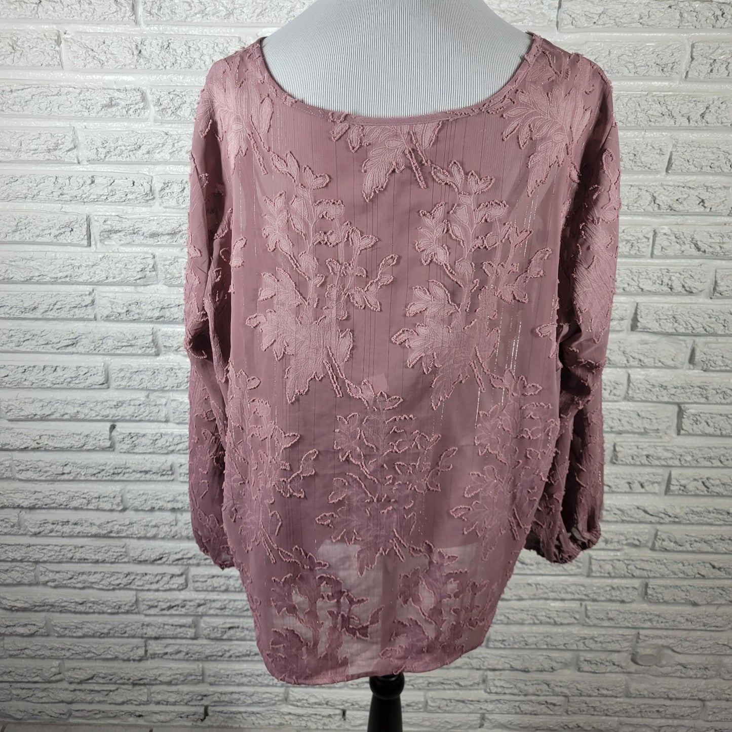 Liz Claiborne Womens Top 1X Plus Muted Lavender Tatted Camisole Metallic Thread