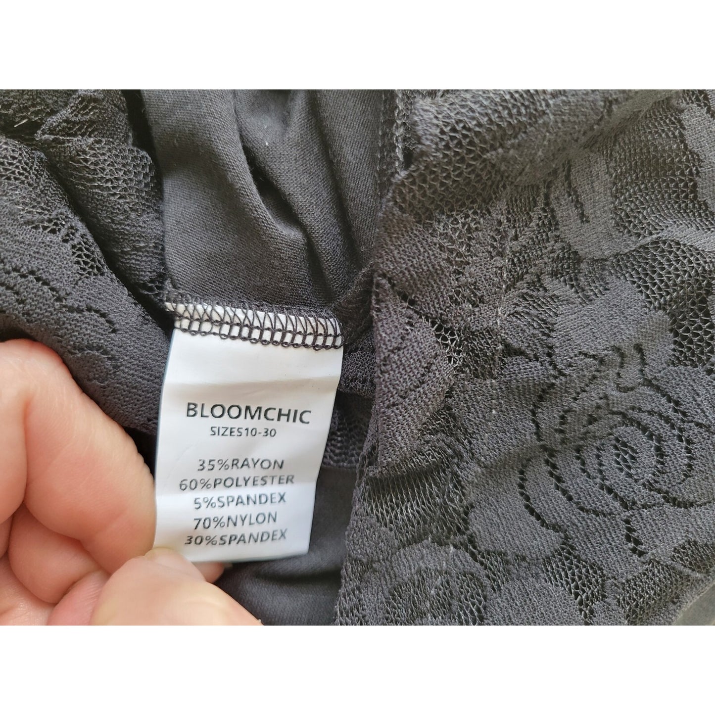 Bloomchic Womens Top 26 Plus Short Sleeve Black Lace Hem Stretchy Career Casual