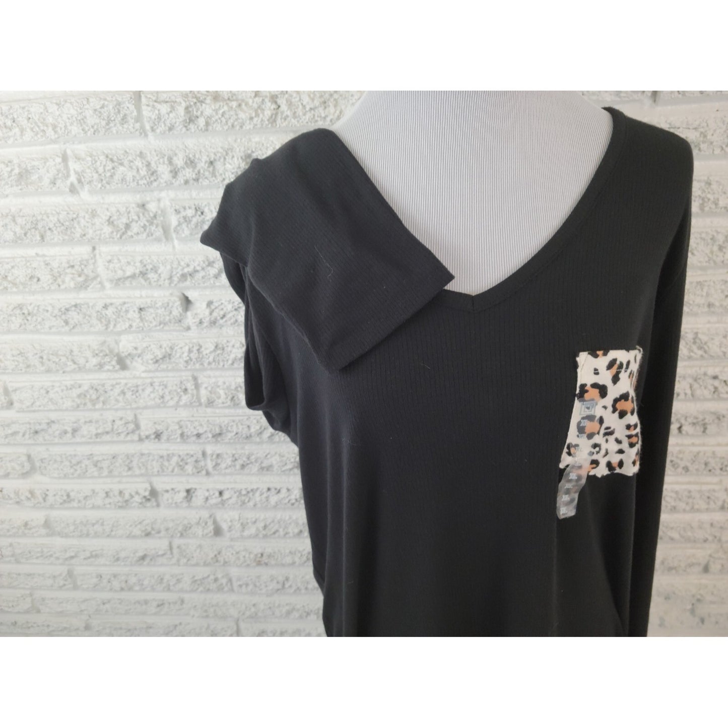 Liz Claiborne Womens Top Extra Large XL Pajama Knit Black Pocket Pullover New