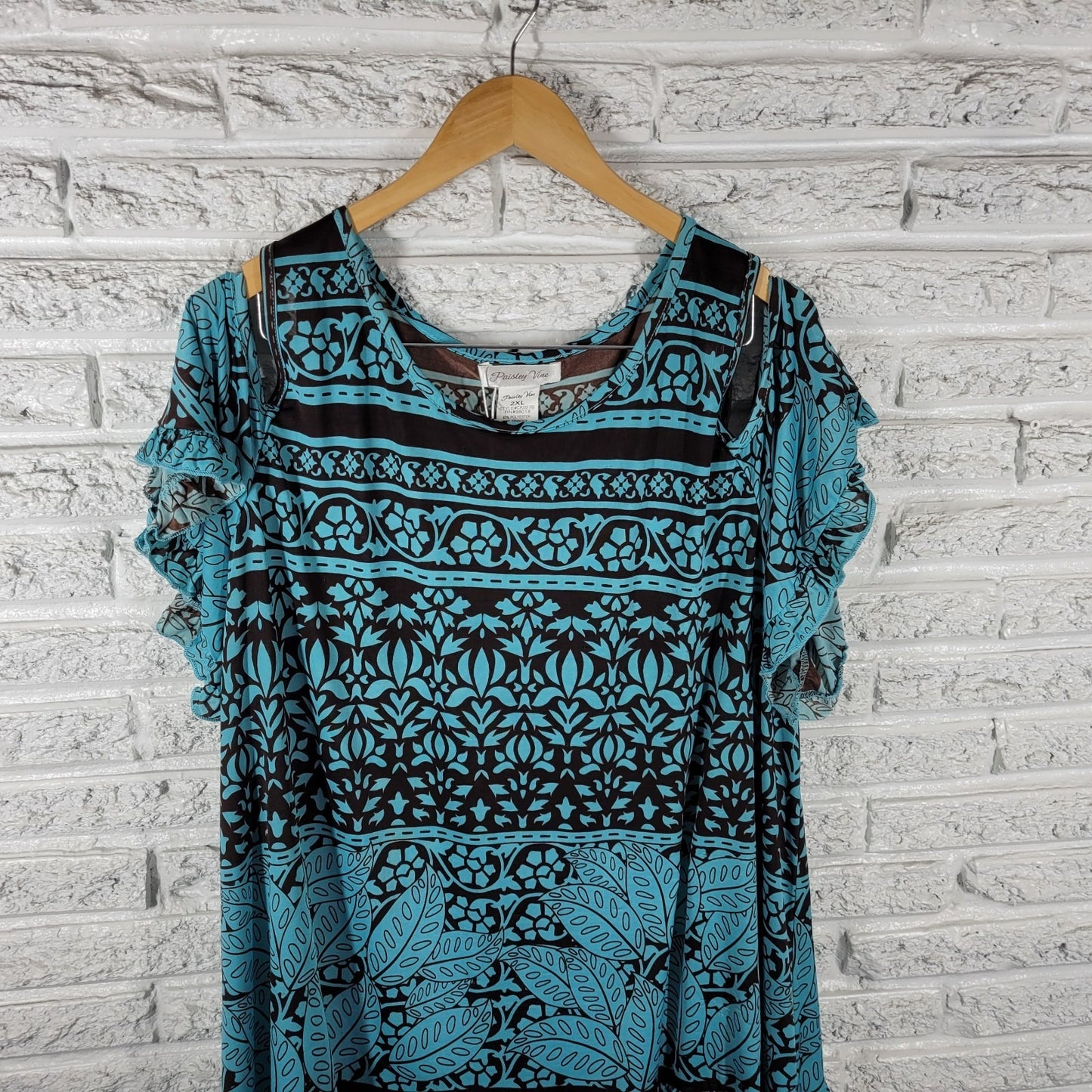 Paisley Vine Women's 2X Plus Blue Brown Geometric Cold Shoulder Ruffle Flutter